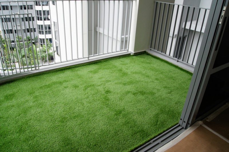 Step-by-Step Guide: How Do I Build a Small Lawn on a Balcony