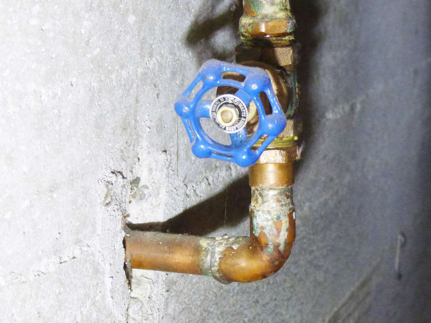 Where to Find the Main Water Shut-Off Valve for Your Home